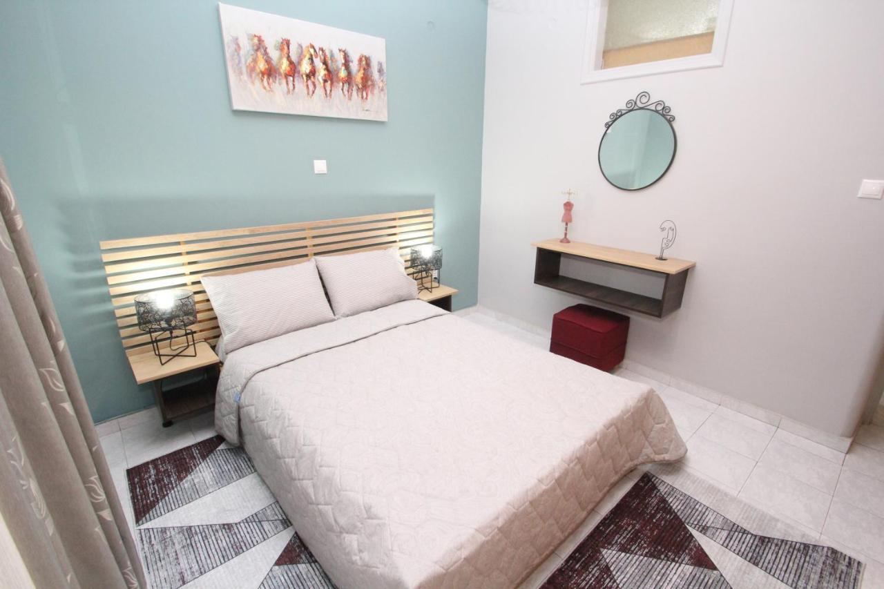 Agios Nikolaos Train Station 1 Bedroom 4 Pers. Athens Exterior photo